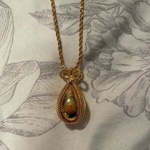 Joan Rivers Private Collection Necklace